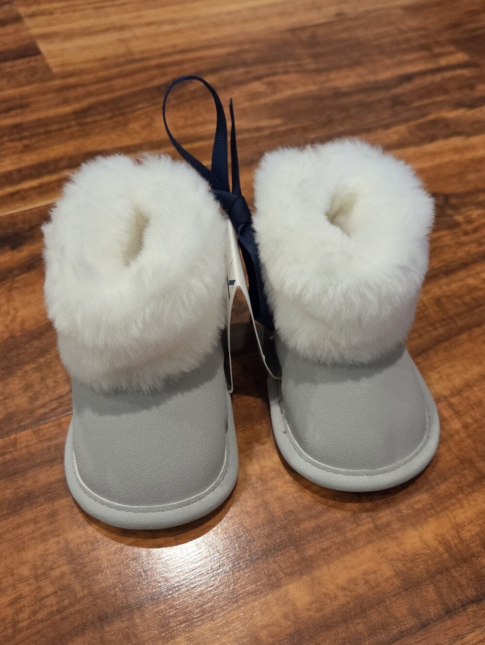 Janie and Jack NWT Size 0 (Newborn) Gray Fur Booties